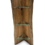 Ъглов стенен дъбов склад със стъклени рафтове