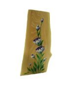 Спасена акациева табела с ръчно рисувани лилави ириси